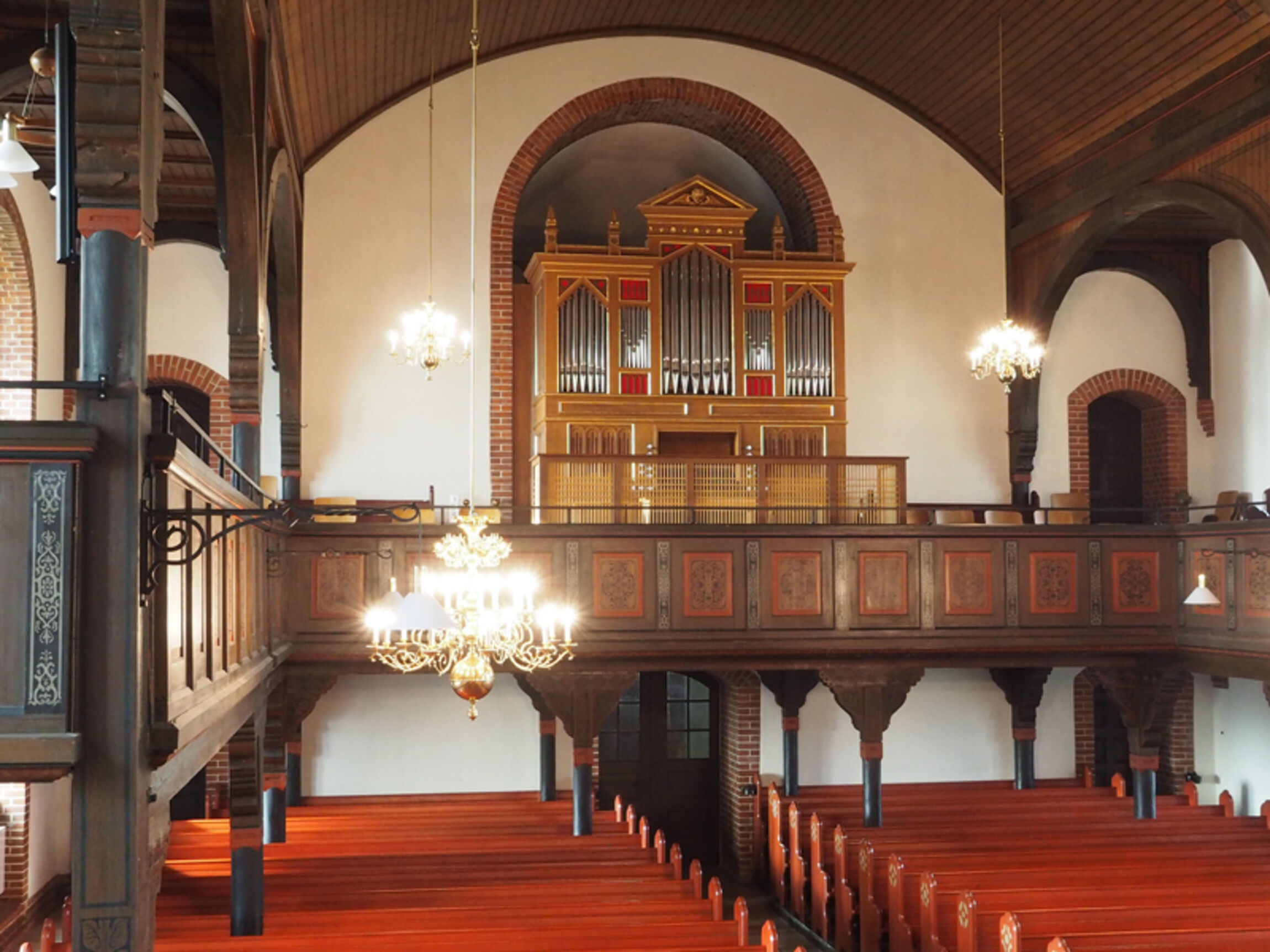 Blicke auf die Orgel