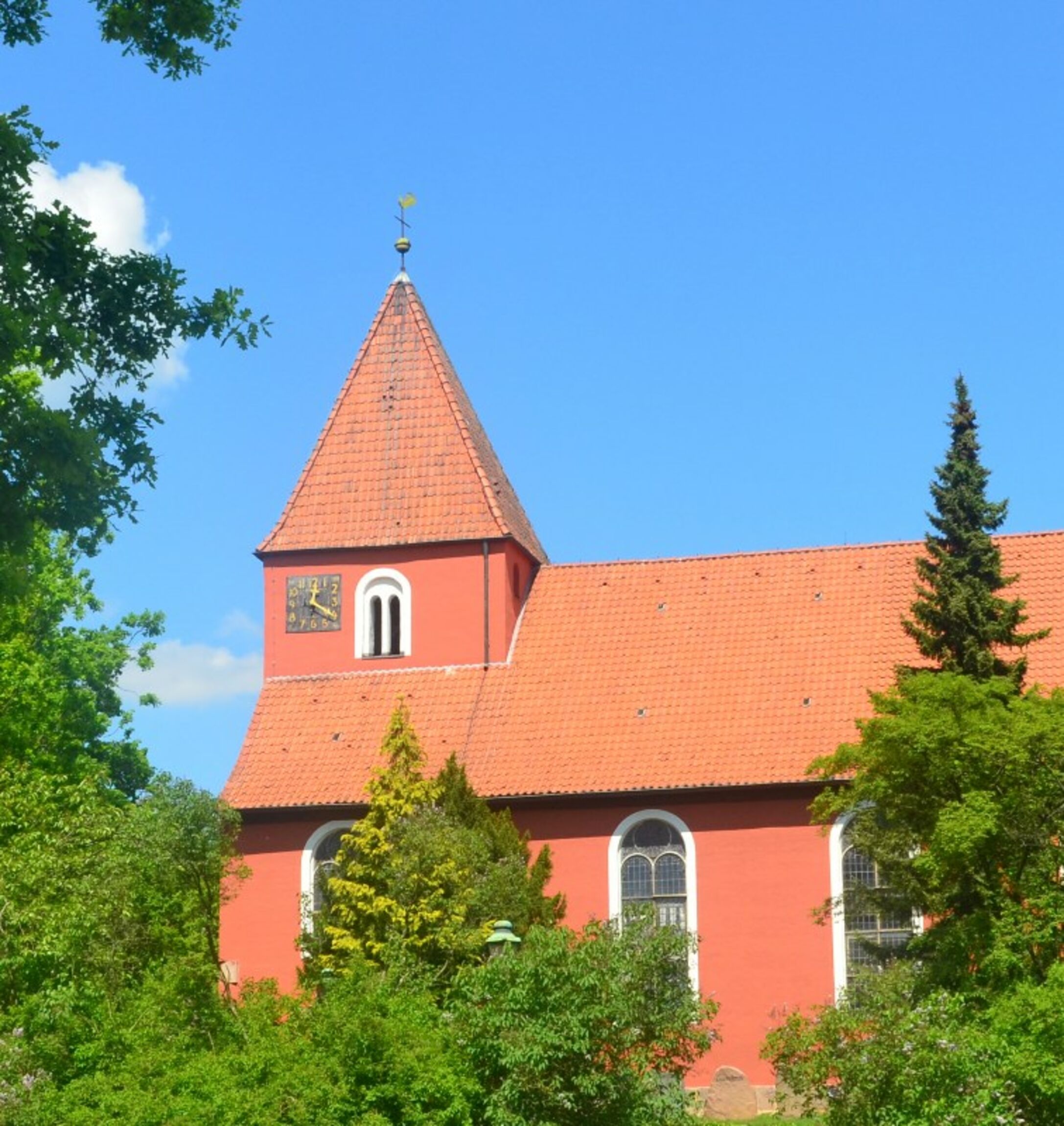 Gottesdienst_normal_halbe_Kirche