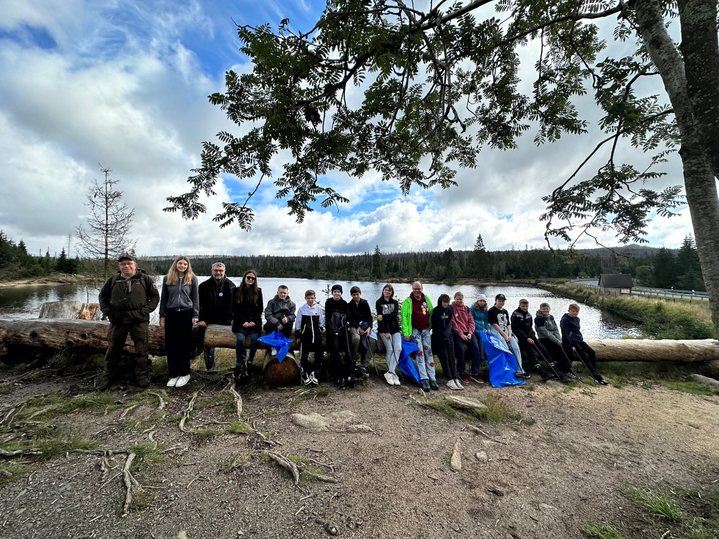 2023-KonfiCamp-Gruppenbild