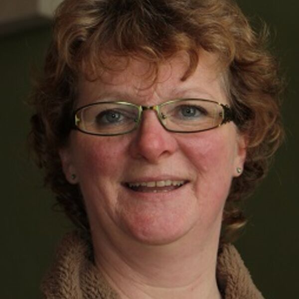 angela_brungs_portrait400