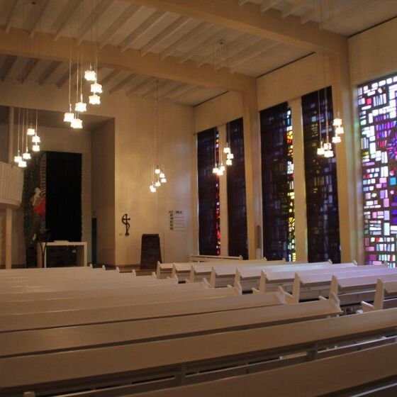 wie sich die st thomas kirche im kirchenjahr verändert