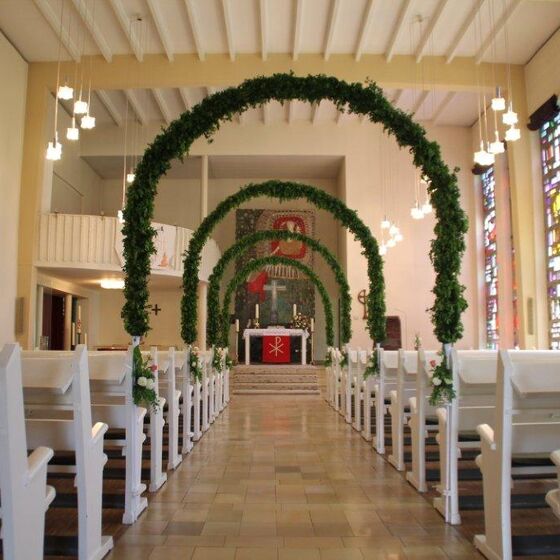 wie sich die st thomas kirche im kirchenjahr verändert