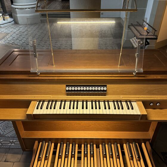 Chororgel Spieltisch 2