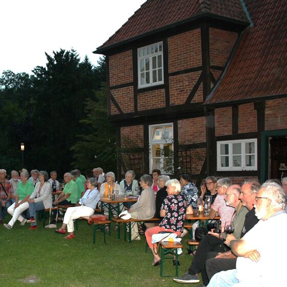 Ehrenamtliche (Ausschnitt)