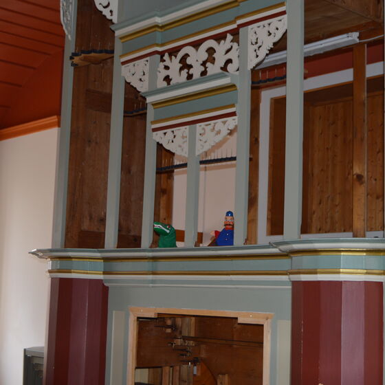 April2018-Polizist+Krokodil