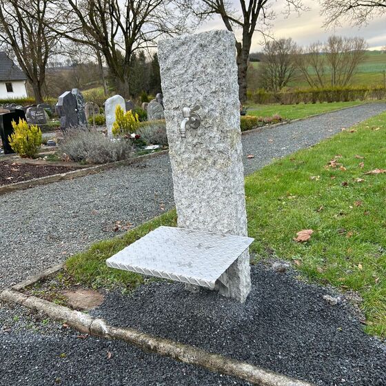 Friedhof-Wasserentnahmestelle1