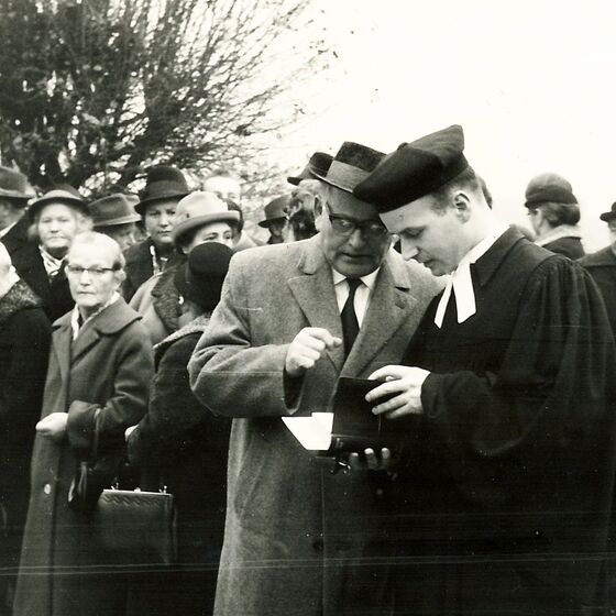 1964 Einweihung der Leichenhalle 1