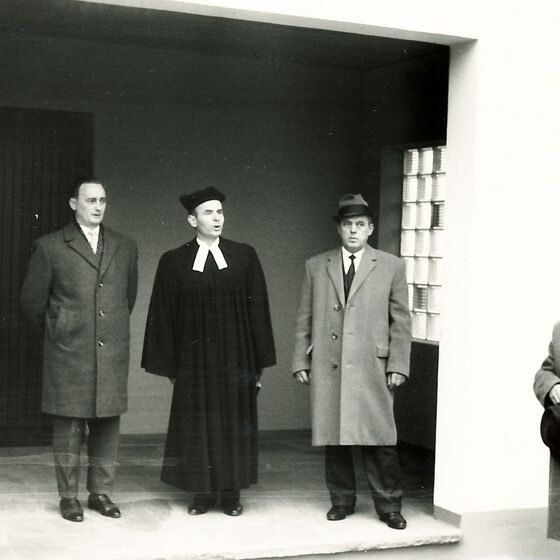 1964 Einweihung der Leichenhalle 4