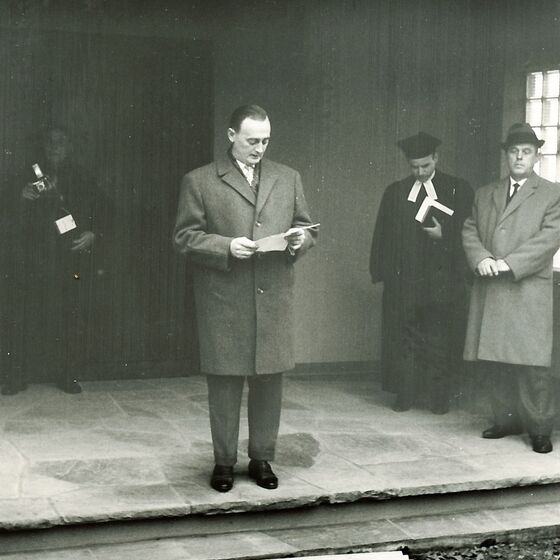 1964 Einweihung der Leichenhalle 5