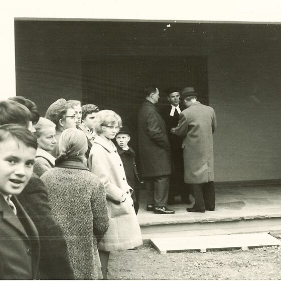 1964 Einweihung der Leichenhalle 7