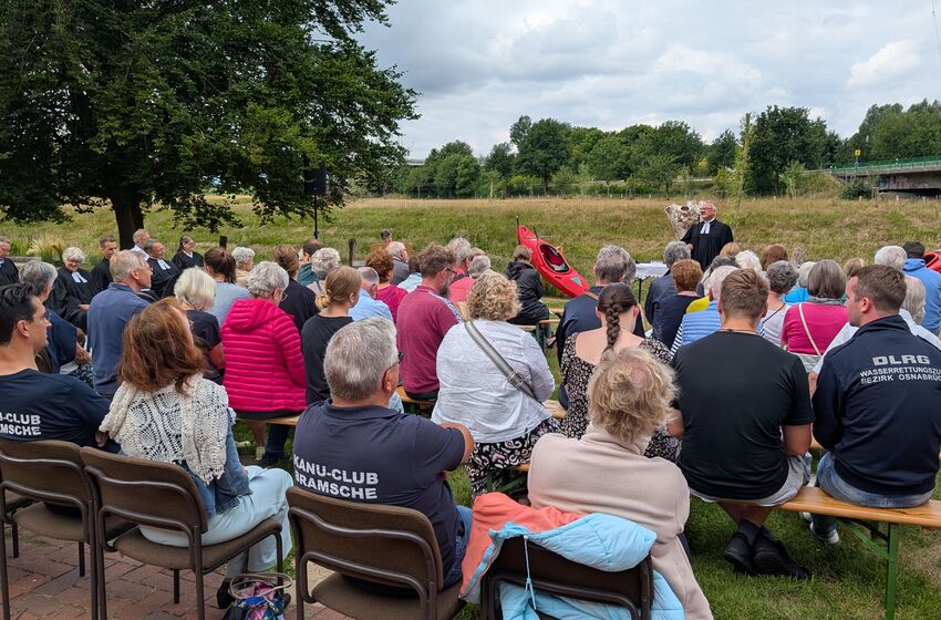 Sommerkirche Kanu Club